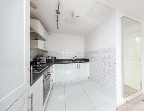 Apartamento Royal Romford 1 Bed Flat, With Balcony And Underground Parking