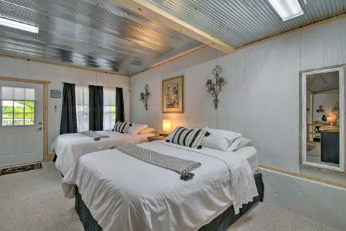 Apartamento Table Rock Lake Retreat With Large Deck And Pool!