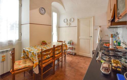 Stunning Apartment In Sanremo With 1 Bedrooms