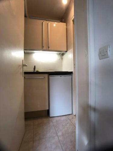 Apartamento Studio Hy�res Port - R�sidence Ferm�e Avec Piscine