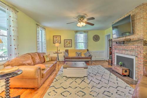 Working Farmhouse Nestled In Hudson Valley!