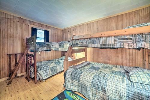 Lake Pleasant Family Home With Canoe And Kayaks!