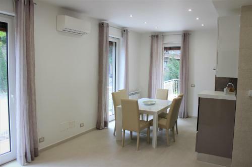 Apartamento Baia Dei Delfini