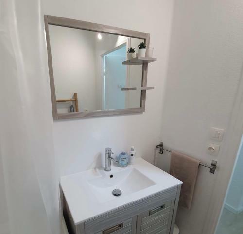 Apartamento Blue Sky La Grande Motte Studio -pool-5min Beach -queensizebed -wifi