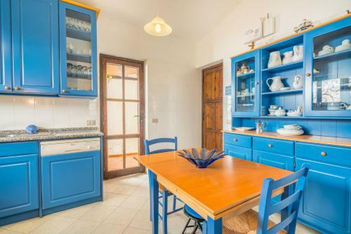 Villa Aurelia . A Terrace On The Mediterranean Sea