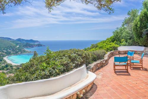 Villa Aurelia . A Terrace On The Mediterranean Sea