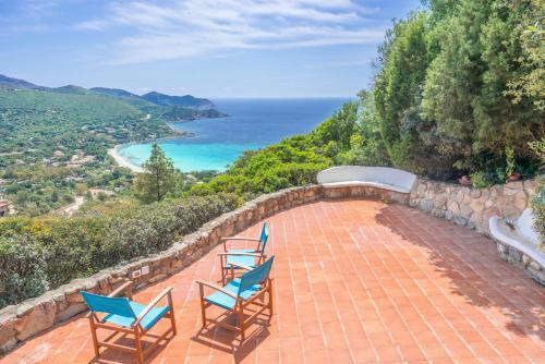 Villa Aurelia . A Terrace On The Mediterranean Sea