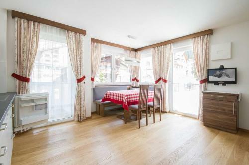 Apartment Romana