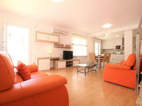 Spacious Holiday Home In Regi�n de Murcia With Balcony