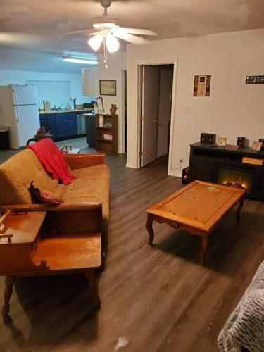 Hostal The Lakeside Overlook - Close To Everything!