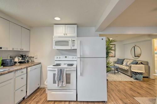 Apartamento Rockaway Beach Condo - Beach Access Nearby!