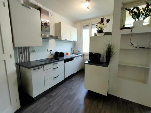Maison R�nov�e Confortable - Proche Circuit 24h