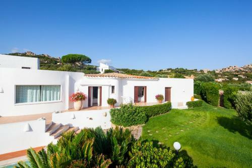 Villa Melograno - Luxury Villas In Sardinia - Palau