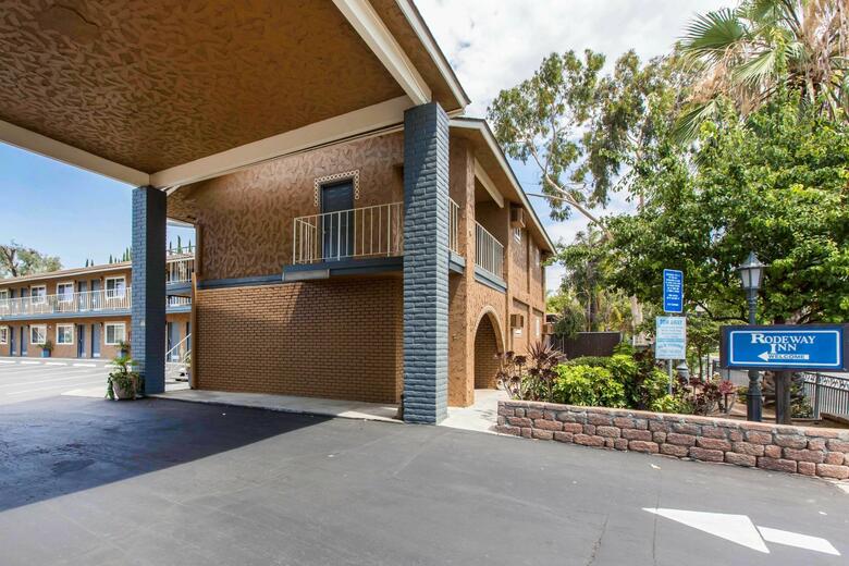 Hotel Rodeway Inn Escondido