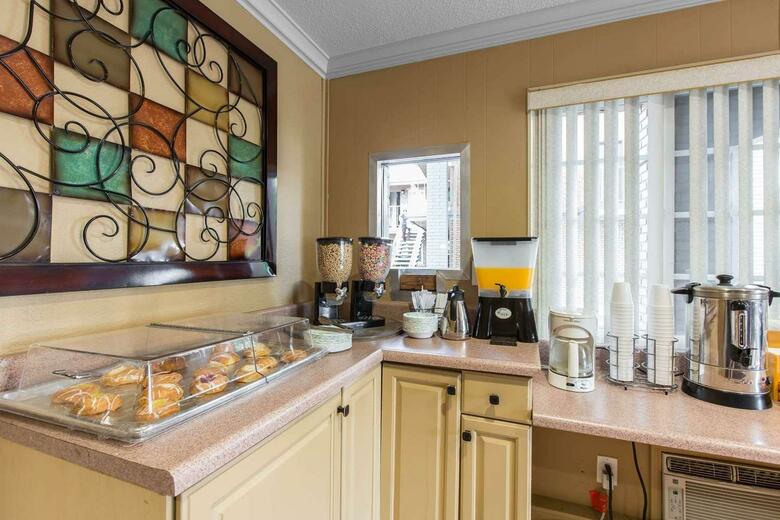 Hotel Rodeway Inn Escondido