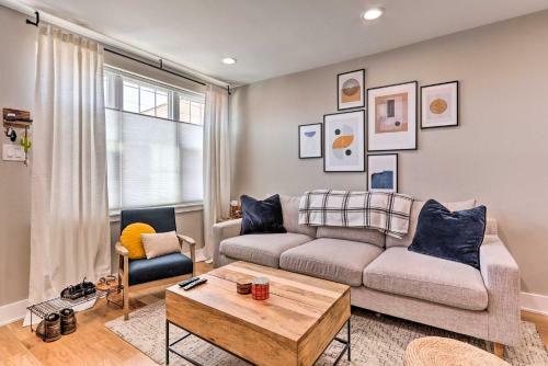 Philly Townhome With City Views About 2 Mi To Dtwn!