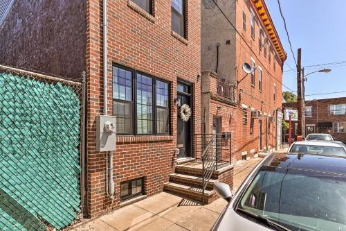 Philly Townhome With City Views About 2 Mi To Dtwn!