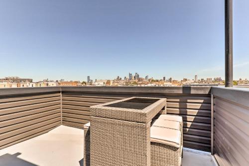 Philly Townhome With City Views About 2 Mi To Dtwn!