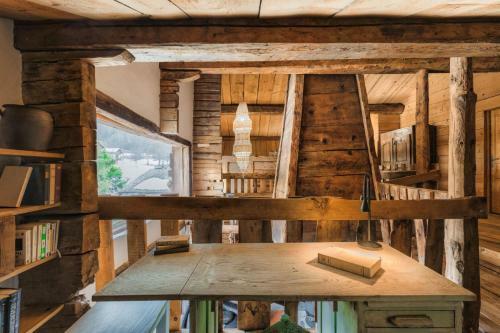 4br Traditional Chalet Bbq + Fireplace + View