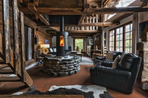4br Traditional Chalet Bbq + Fireplace + View