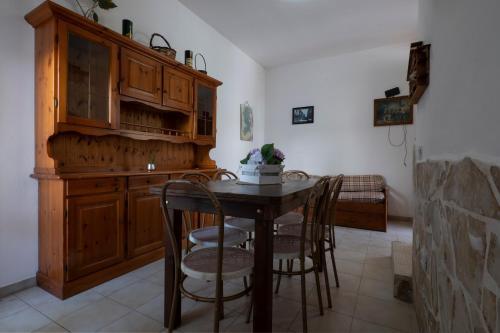 Apartamento Villino Dei Pini Baia Verde - Cod 212
