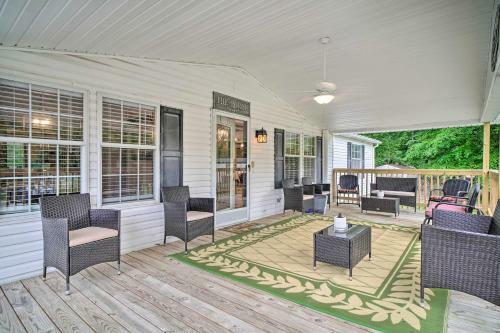 Lakeside Dandridge Gem Yard, Deck And 2 Grills