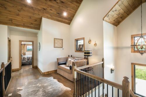 Smoky Mountain High Home