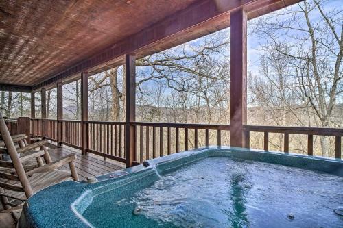 Sevierville Escape With Hot Tub, Grill And Games!