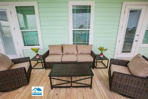 Kalm By The Beach - Ocean View - Sleeps 14