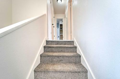 Odessa Apartment Near Parks, Shops And Dining!