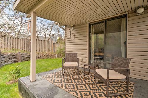 Eclectic Salt Lake Home With 2 Decks And Fire Pit