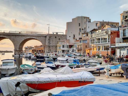 Apartamento The Sunrise - Cozy- Docks- Sea View- Host Provence