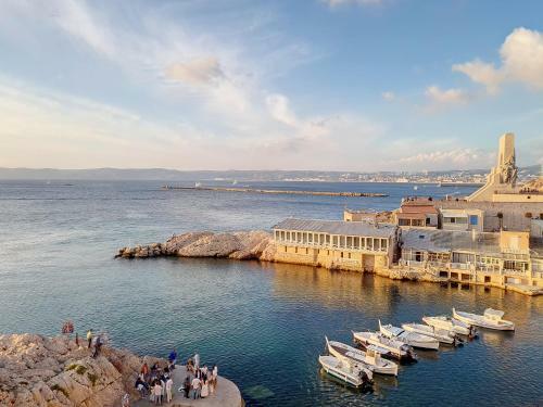 Apartamento The Sunrise - Cozy- Docks- Sea View- Host Provence