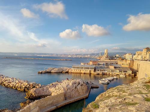 Apartamento The Sunrise - Cozy- Docks- Sea View- Host Provence