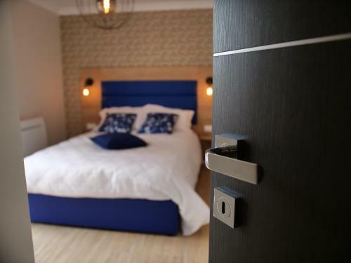 Hostal Room In Apartment - Blue Reves Apartment