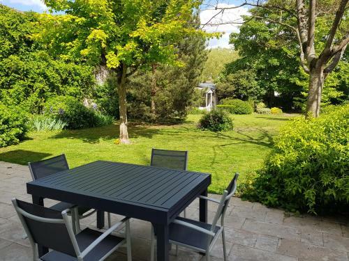 Bed & Breakfast Le Clo�tre Saint-liphard