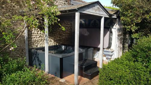 Bed & Breakfast Le Clo�tre Saint-liphard