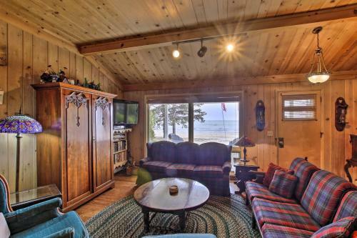 Cozy Baileys Harbor Cottage On Lake Michigan!