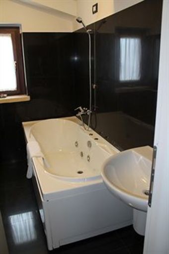 Halanus Hotel And Resort