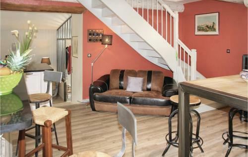 Four-bedroom Holiday Home In St Paul Trois Chateaux