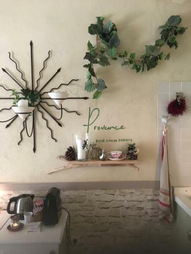 Jolie Petite Maison A St Remy de Provence