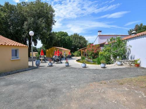 Charming Holiday Home In Saint-savinien With Private Pool