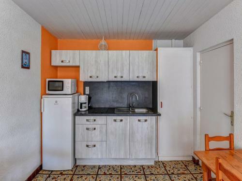Welcoming Holiday Home In Saint-savinien With Terrace