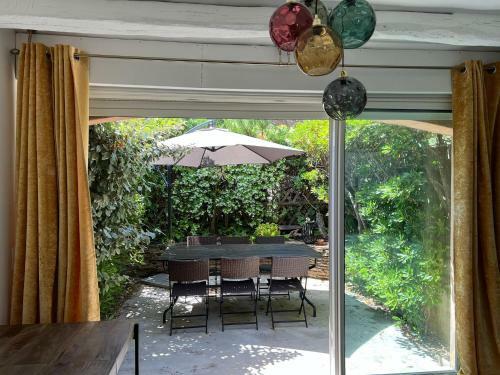 Apartamento L?atypique : 2 Chambres // Piscine // Parking