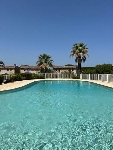 Apartamento L?atypique : 2 Chambres // Piscine // Parking