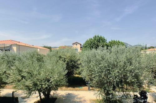 Apartamento Appartement Type Industriel Dans Cadre Proven�al