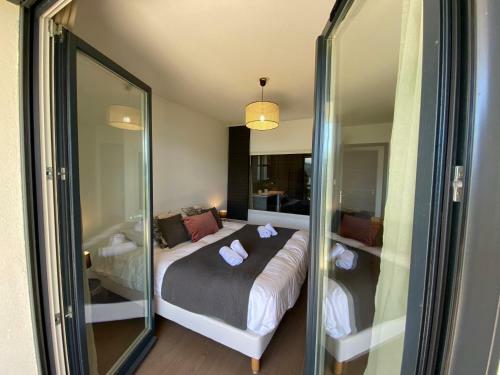 Apartamento Lake & Mountain View - Piscine, Parking, Terrasse
