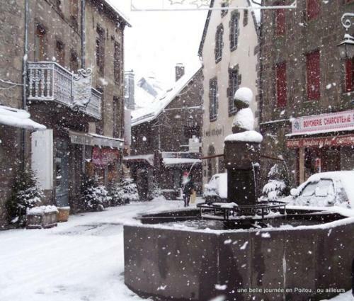 Du Cote De Chez Wan