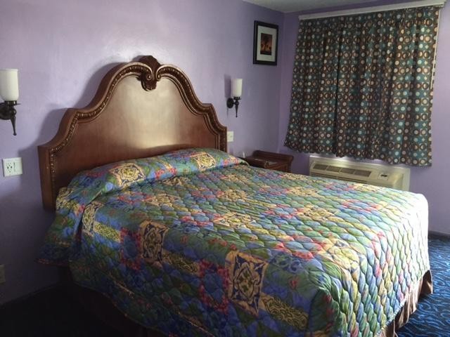 Walden Motel