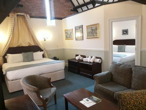 Lynford Hall Hotel